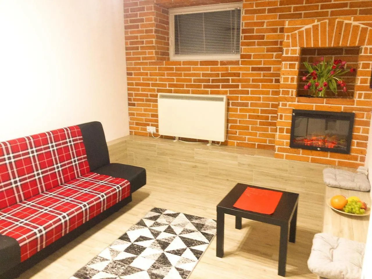 Aparthotel Fox Center Kraków 0*,  Polen